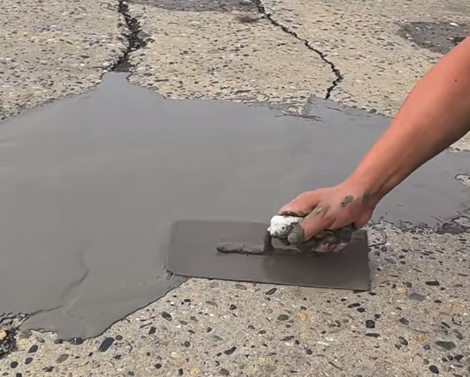 阿尔山CGM 高效薄层道路修补料（CGM 道路抢修料）